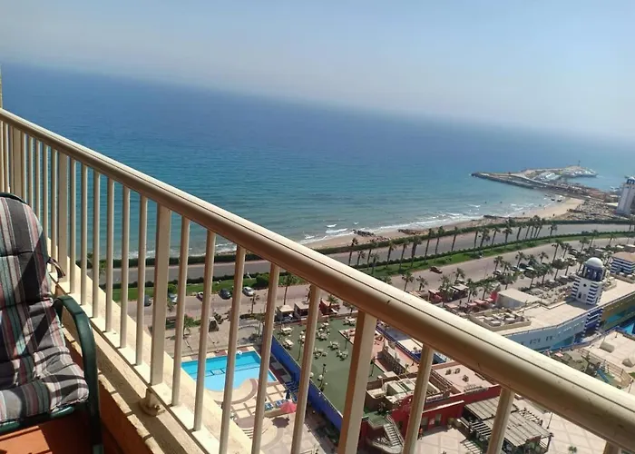 Private In Porto Sokhna Pyramids - Families Only *